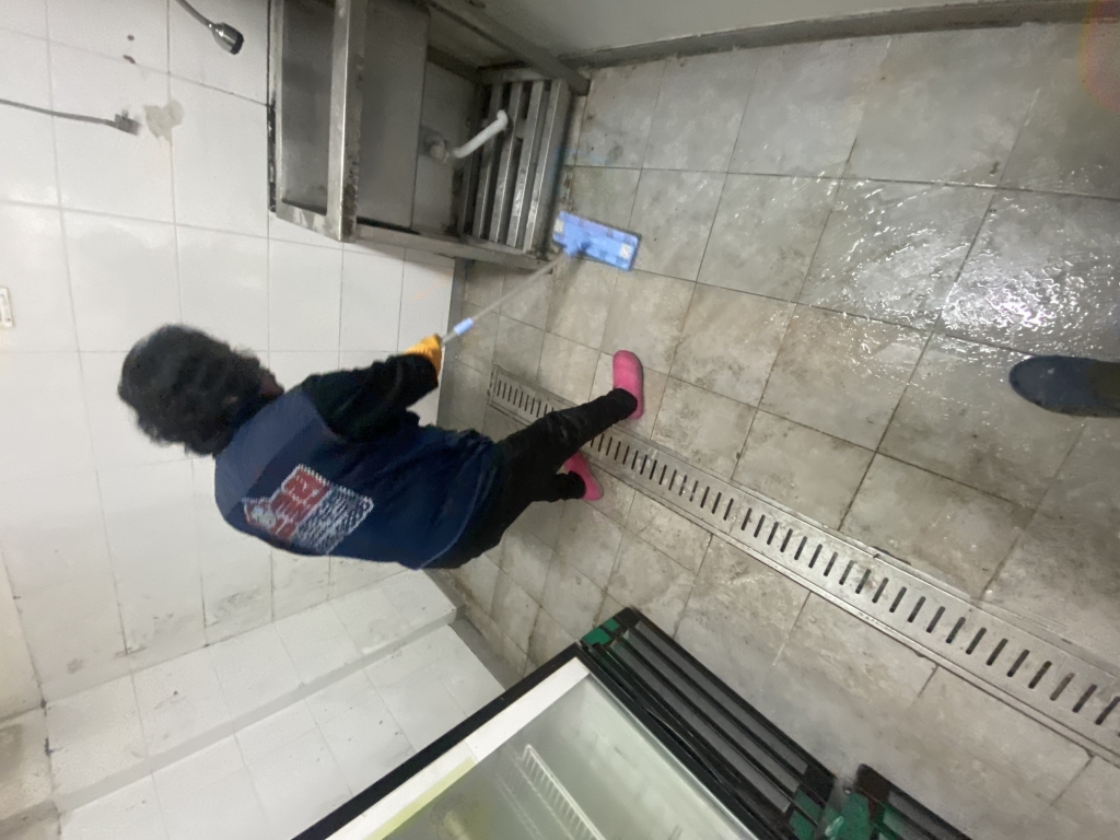 인천 부평 구월동 부천 중동 식당바닥청소로 찌든때 제거하자!